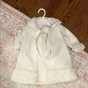 Elegant Cream Kids Coat with Faux Fur Trim and hat